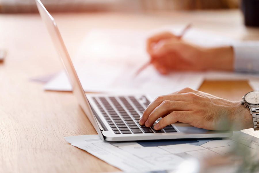 上海刑事辯護(hù)律師視角：經(jīng)濟(jì)案件打官司結(jié)案時長的多面剖析