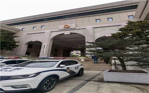 被多人強(qiáng)行性關(guān)系墊紙就不算強(qiáng)奸嗎